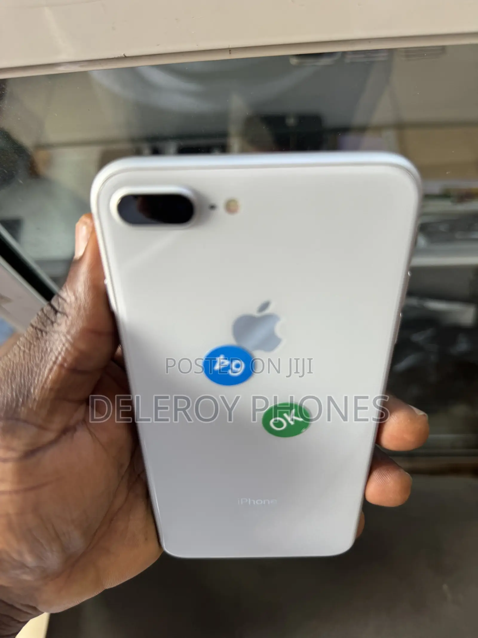 Apple iPhone 8 Plus 64 GB White