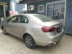 Geely Emgrand EC7 2021 Gray