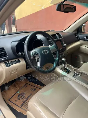 Toyota Highlander 2012 Gray