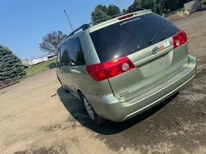 Toyota Sienna LE AWD 2006 Green
