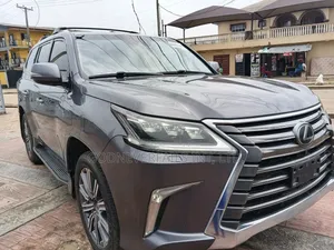 Lexus LX 2016 Gray