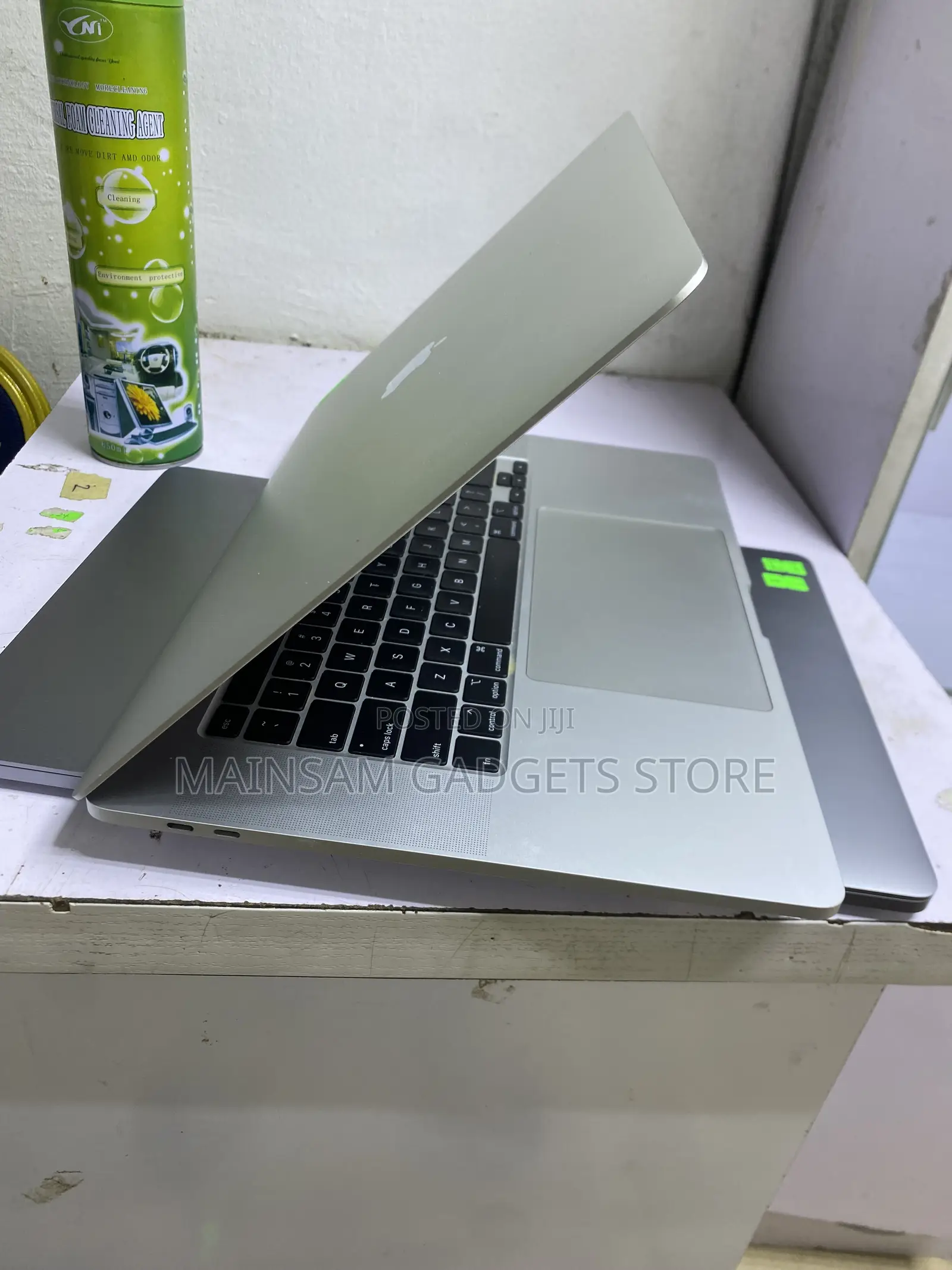 Laptop Apple MacBook Pro 2019 16GB Intel Core i9 SSD 1T