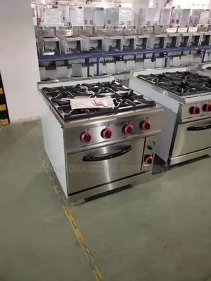 4 Burner Cooker With Oven