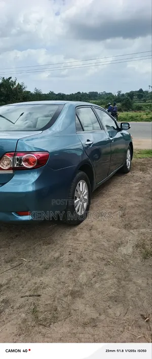 Toyota Corolla 2010 Green