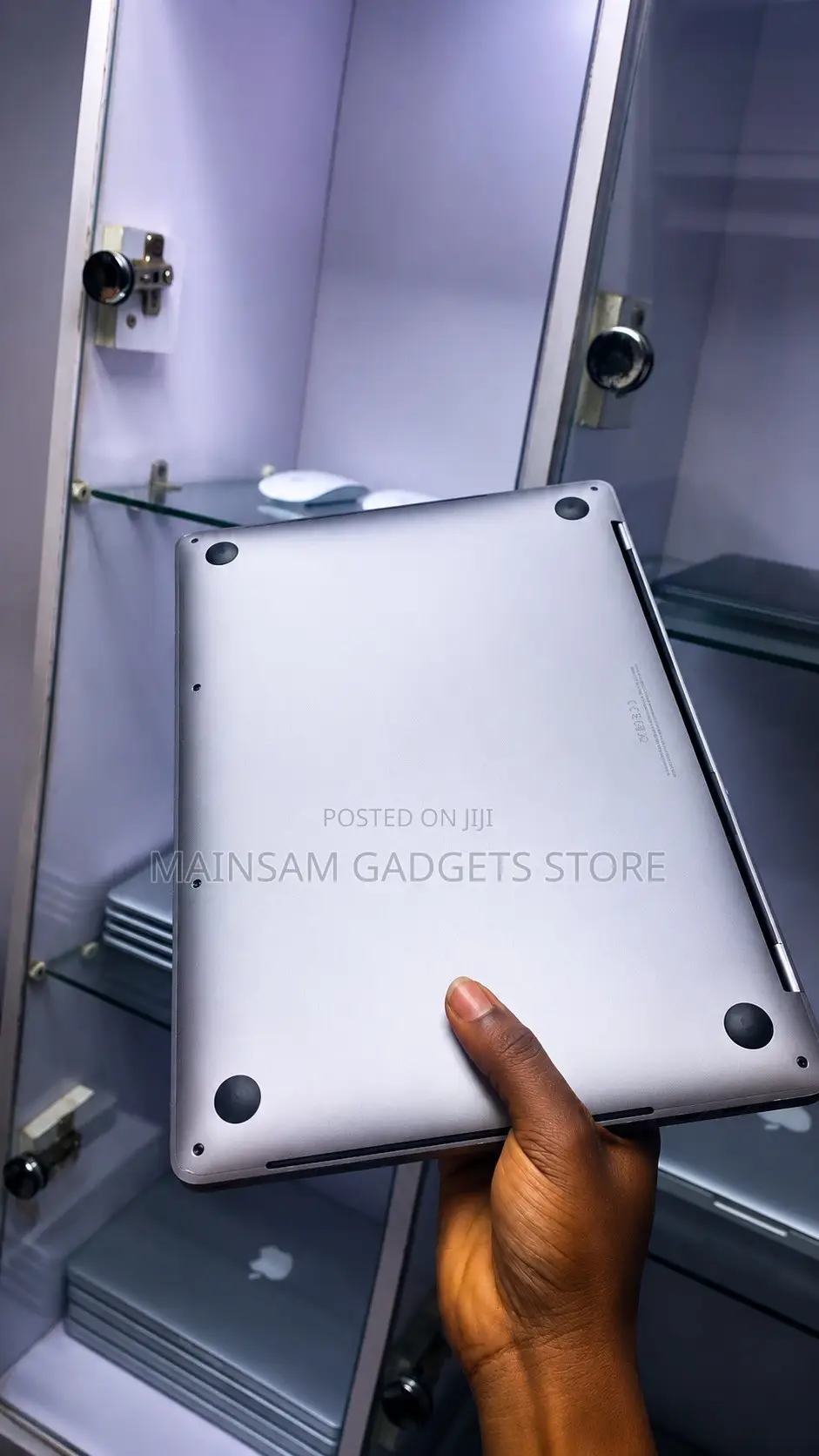 Laptop Apple MacBook Pro 2020 32GB Intel Core i7 SSD 512GB