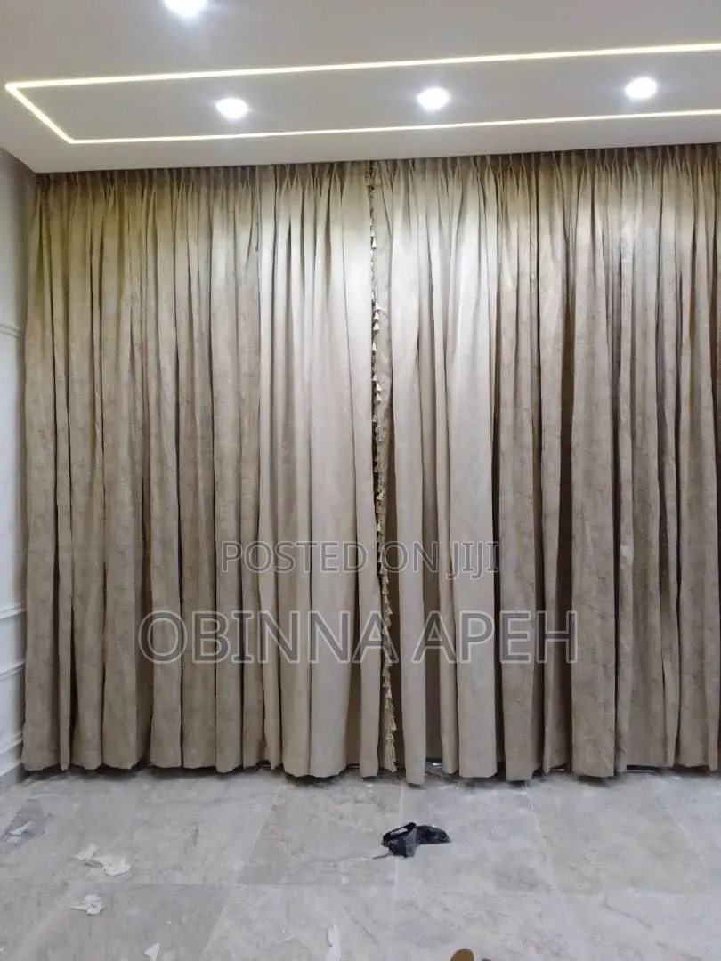 Curtains and Window Blinds