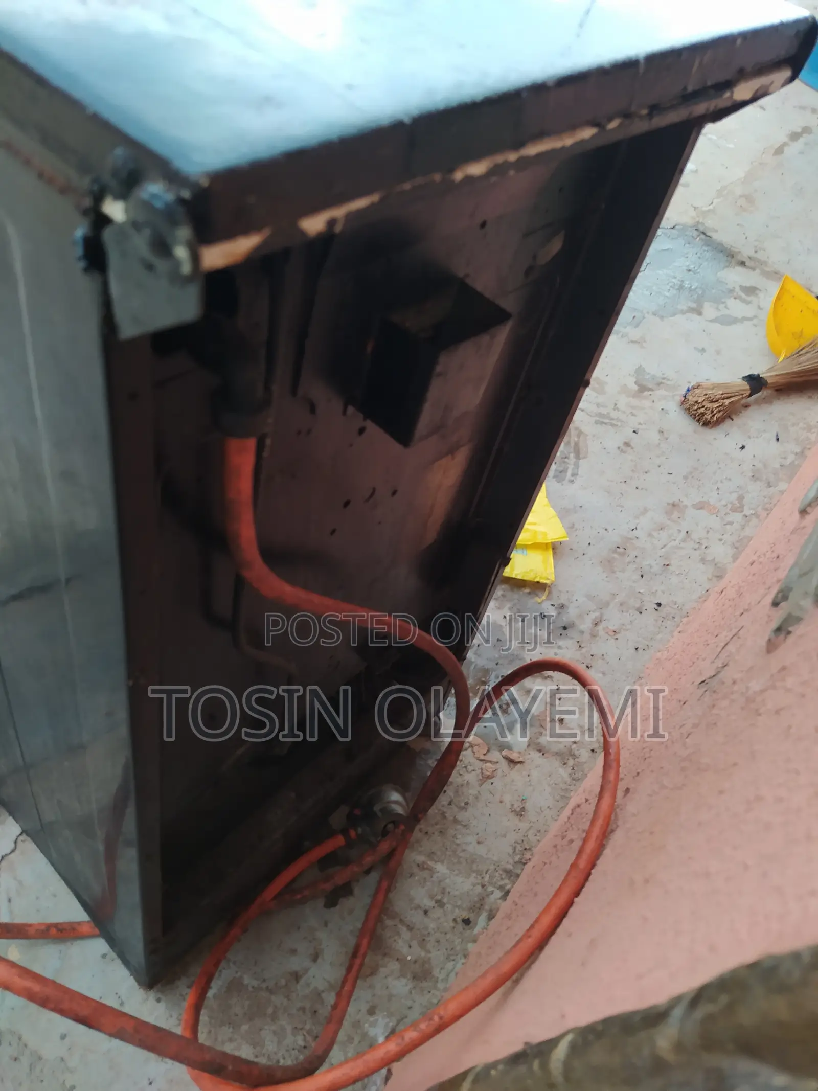 Standing Gas Cooker