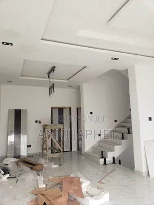 3bdrm Duplex in Prime Home Estate, Lagos Island / Lagos Island for sale
