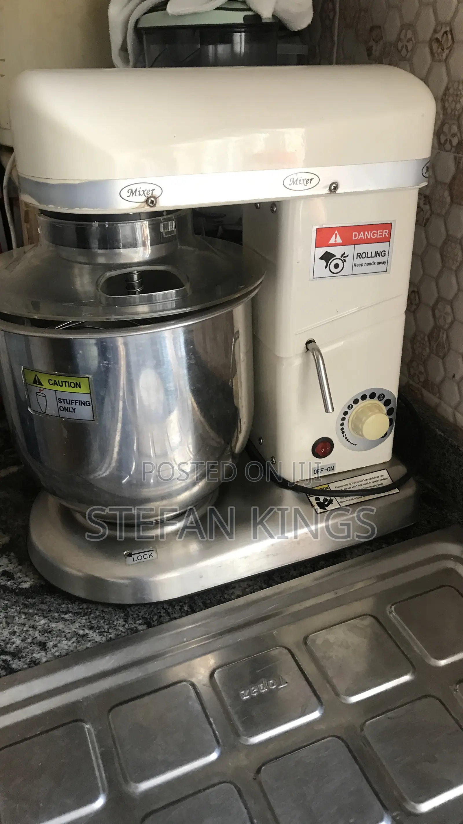 Neatly Used Mixer