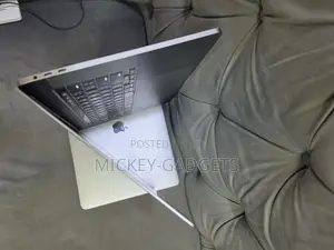 Laptop Apple MacBook Pro 2019 16GB Intel Core i7 SSD 512GB