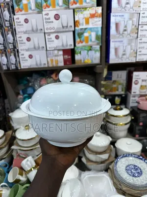 1pcs 10”white Bowl With Cover