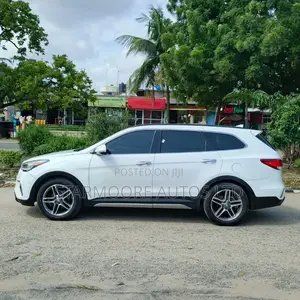 Hyundai Santa Fe Limited AWD 2017 White