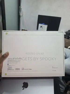 New Laptop Apple MacBook Pro 2026 M5 Max 36GB Apple M5 Max SSD 2T