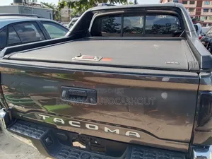 Toyota Tacoma 2021 Gray