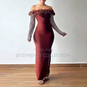 Quality Luxurious Ladies Bandage Dress With Rihnostone Hand