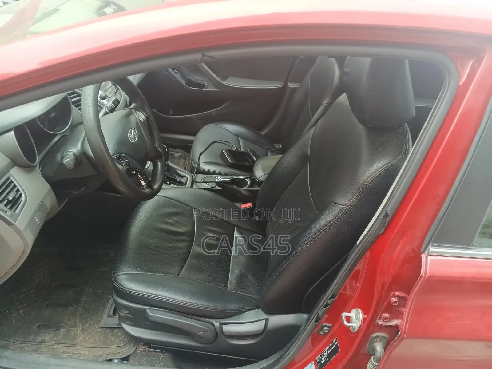 Hyundai Elantra 2016 Red