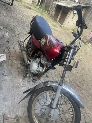 Bajaj Boxer 2024 Red