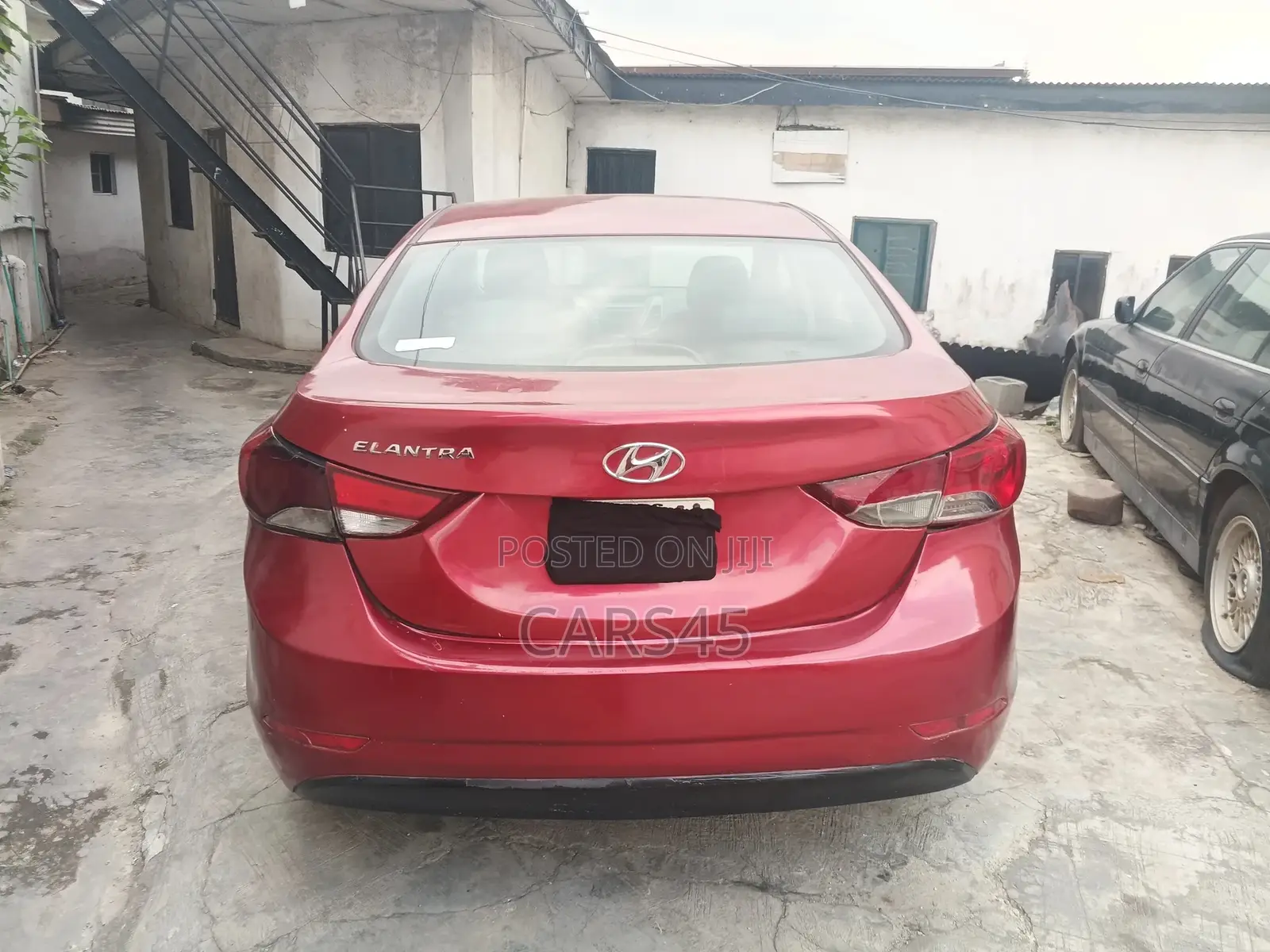 Hyundai Elantra 2016 Red