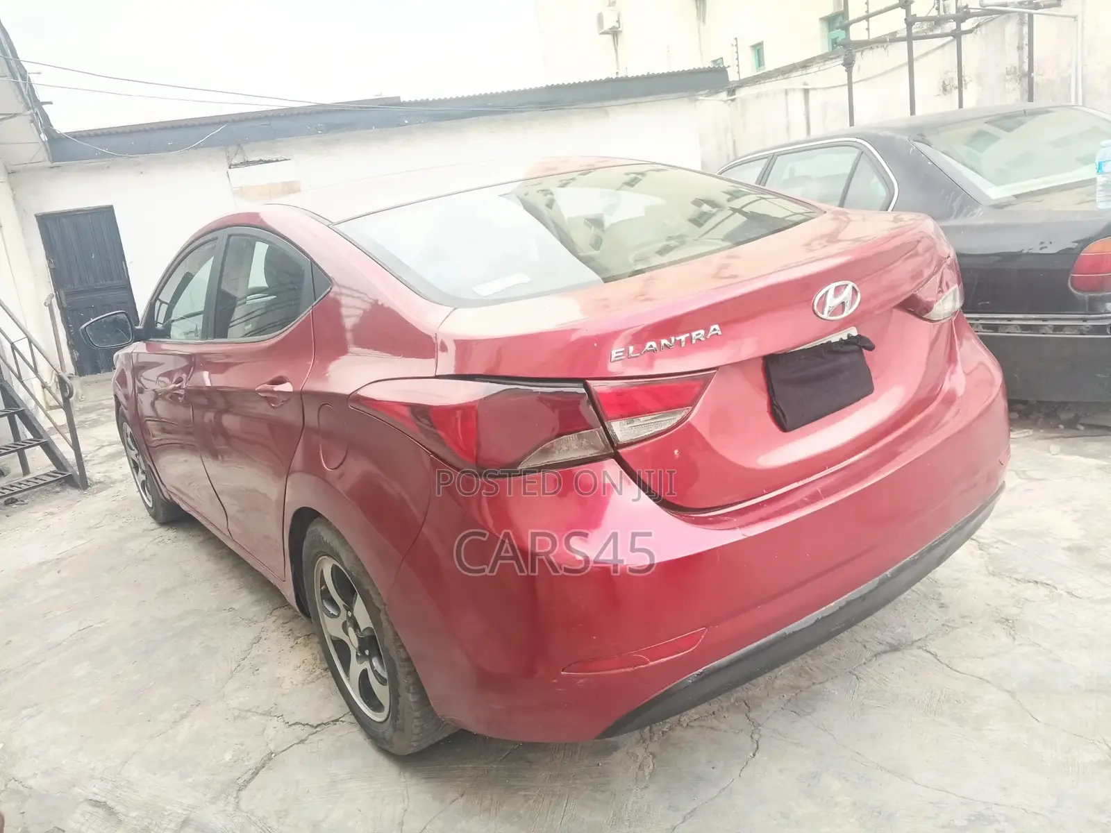 Hyundai Elantra 2016 Red