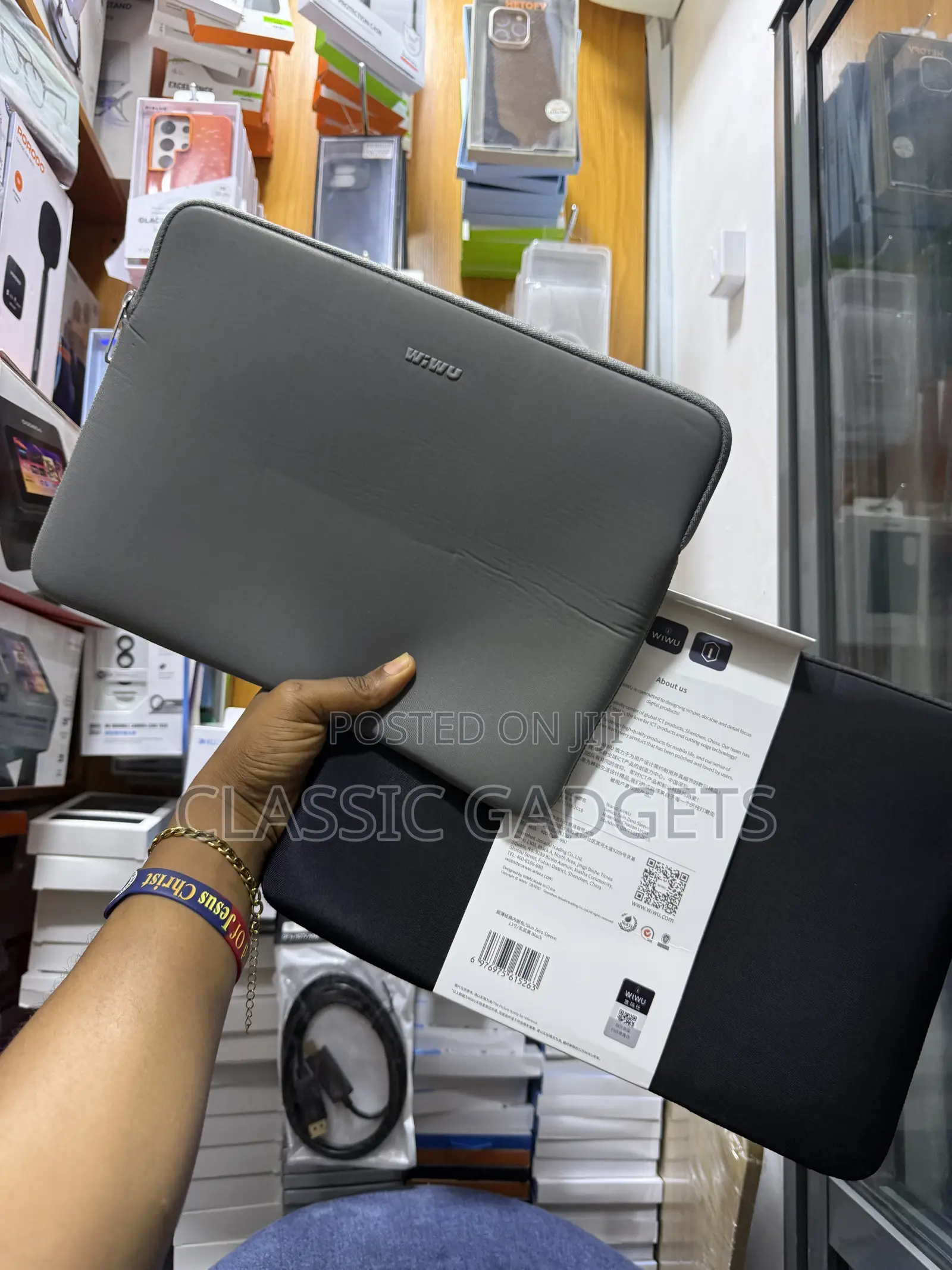 WiWU Skin Zero Sleeve Ultra Thin Laptop Sleeve With Antiscratch Lining