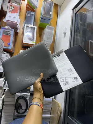 WiWU Skin Zero Sleeve Ultra Thin Laptop Sleeve With Antiscratch Lining