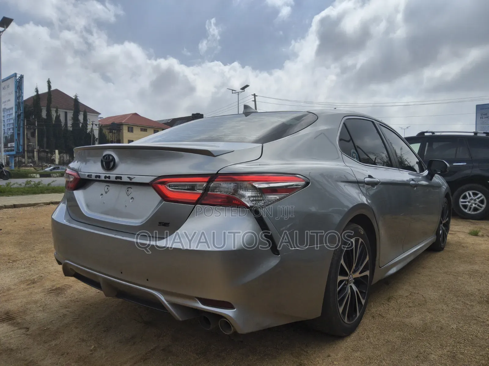 Toyota Camry 2020 Silver