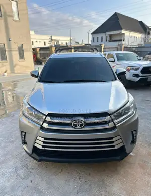 Toyota Highlander Limited V6 4x4 (3.5L 6cyl 6A) 2016 Gray