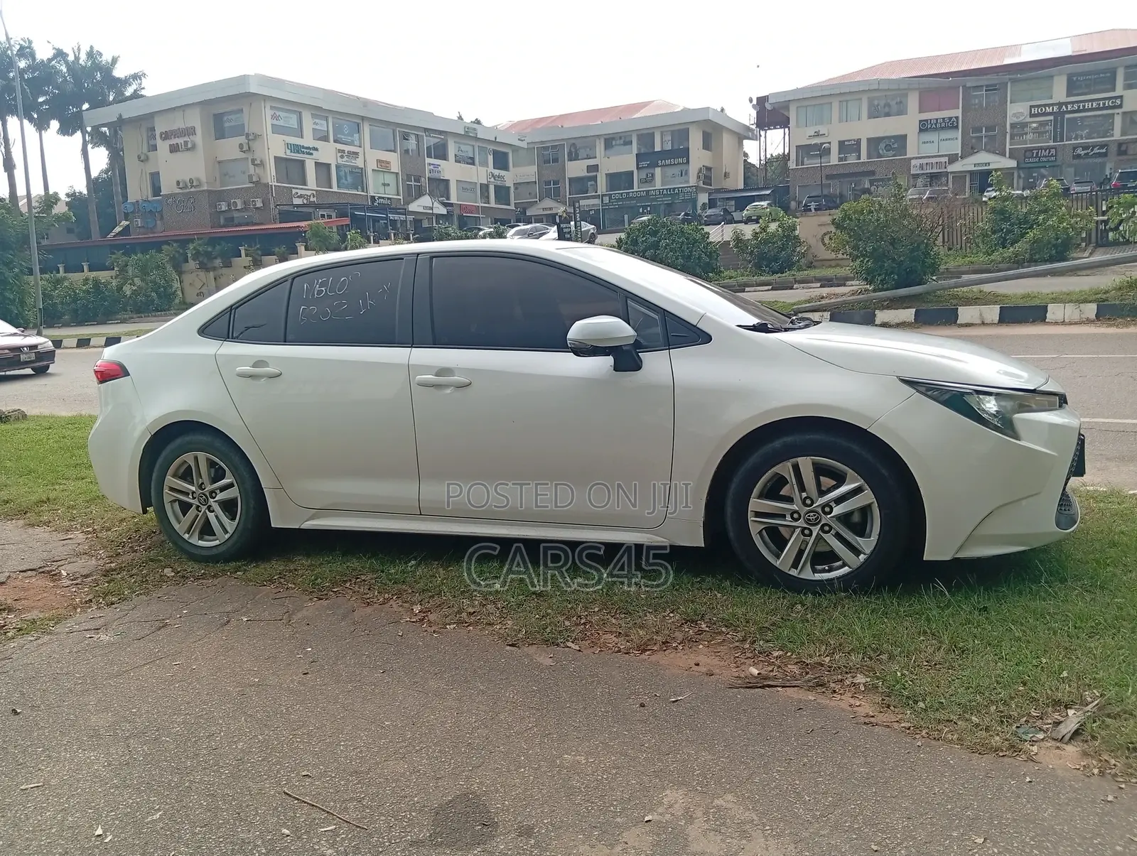 Toyota Corolla 2021 White