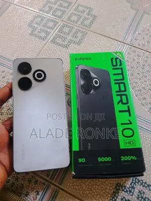 Infinix Smart 10 HD 64 GB Silver
