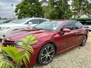 Toyota Camry 2018 Red