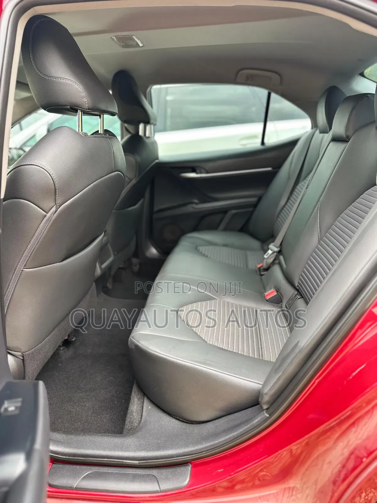 Toyota Camry 2018 Red
