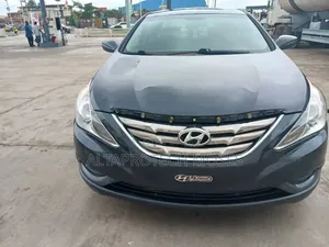 Hyundai Sonata SE 4dr Sedan (2.4L 4cyl 6A) 2014 Black