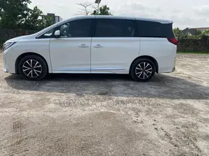 GAC GM8 2022 White