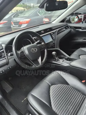 Toyota Camry 2018 Red