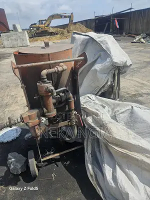 Sand Blasting Pot With Fittings
