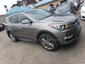 Hyundai Santa Fe 2017 Gray