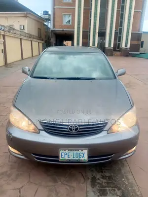 Toyota Camry LE 4dr Sedan (2.4L 4cyl 5A) 2006 Gray