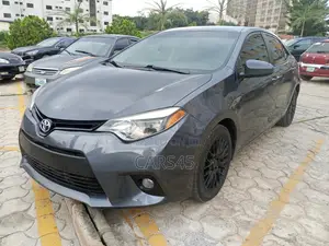 Toyota Corolla 2015 Black