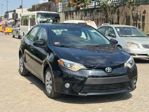 Toyota Corolla 2015 Black