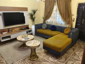 Prestigious 6 Royals Seaters Sofas.