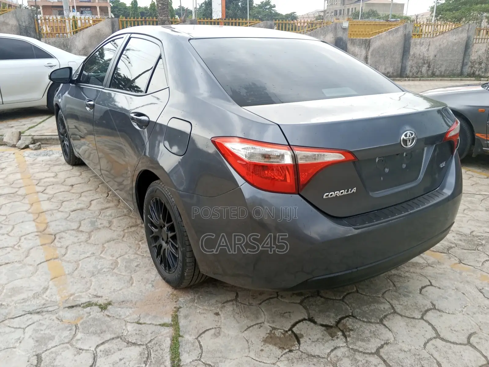 Toyota Corolla 2015 Black