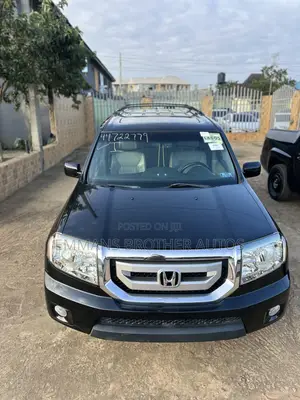 Honda Pilot Touring w/RES/Navi 4WD (3.5L 6cyl 5A) 2013 Black