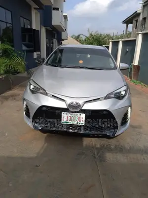 Toyota Corolla 2017 Silver