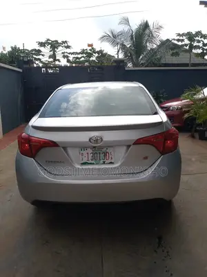 Toyota Corolla 2017 Silver
