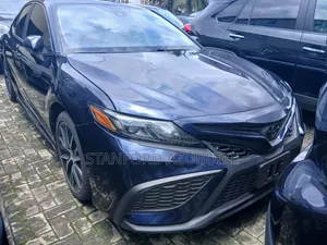 Toyota Camry 2022 Green