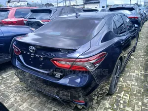 Toyota Camry 2022 Green