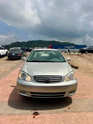 Toyota Corolla 2004 Gold