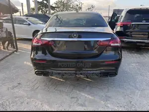 Mercedes-Benz E300 2018 Black