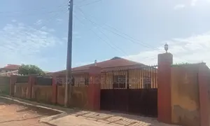 6bdrm Bungalow in Elewuro Estate, for sale