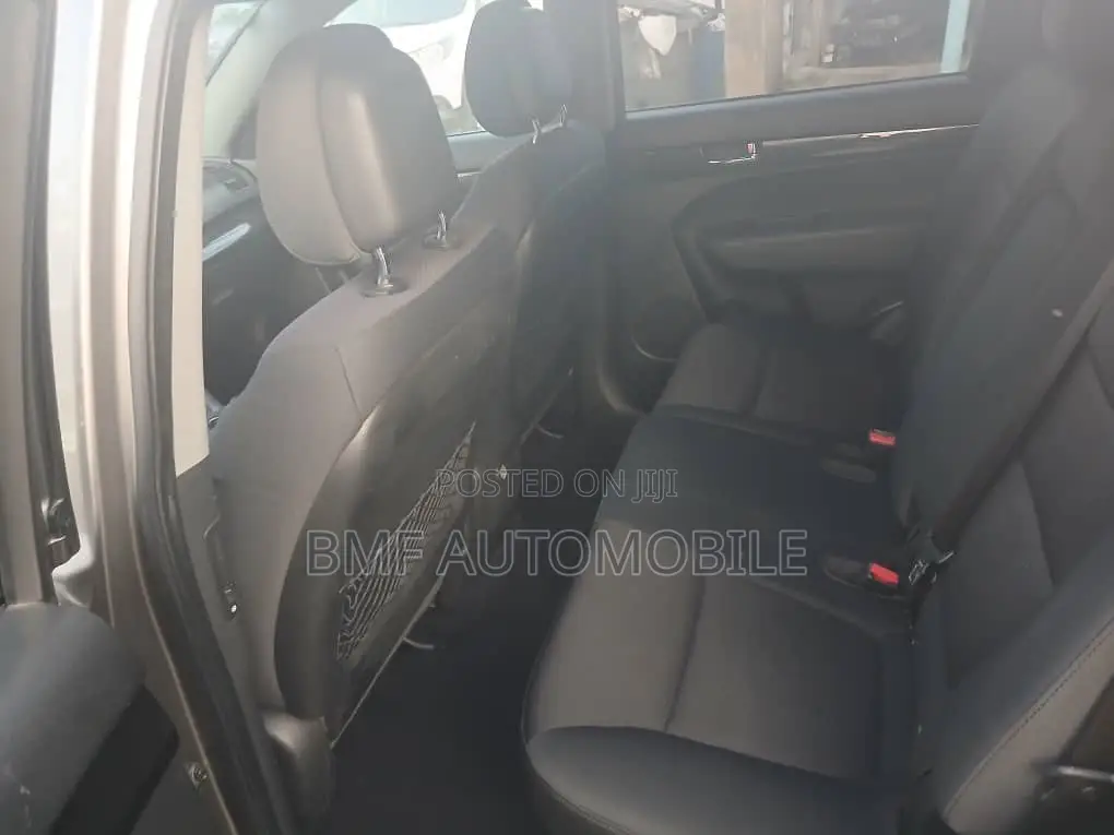 Kia Sorento 2011 Gray